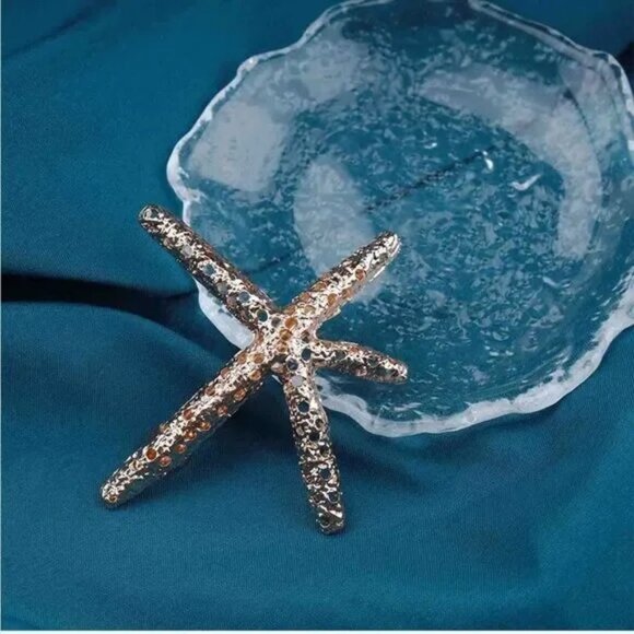 Gold starfish sea hair clip - Picture 1 of 5